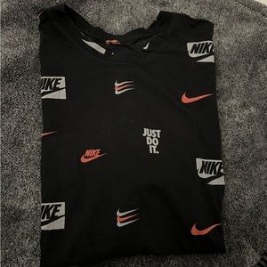 Large fairly new Nike t shirt